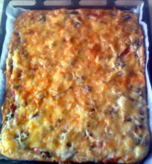 Название: Домашняя пицца - фото готовой пиццы.jpg
Просмотров: 852
Размер: 52.7 Кб